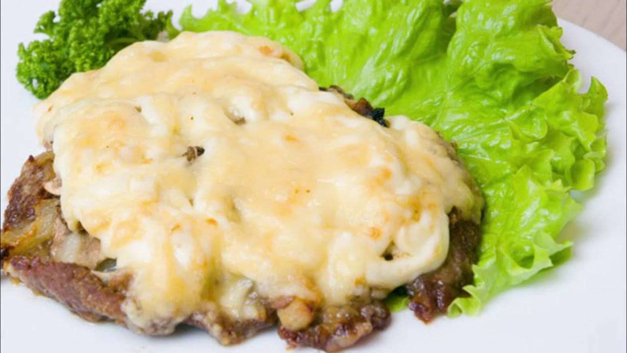 Classic Steak Topped with Gouda