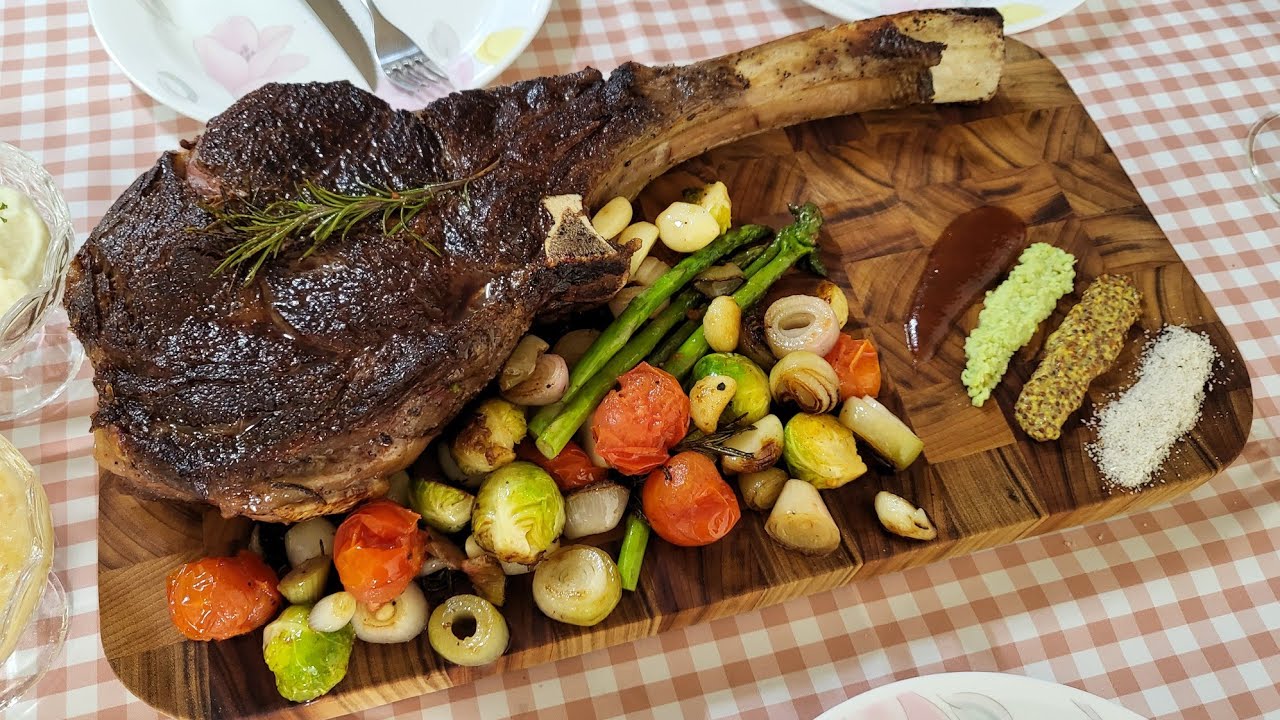 Dining Out Tomahawk Steak at Restaurants